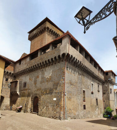 Carbognano, Castello di Giulia Farnese