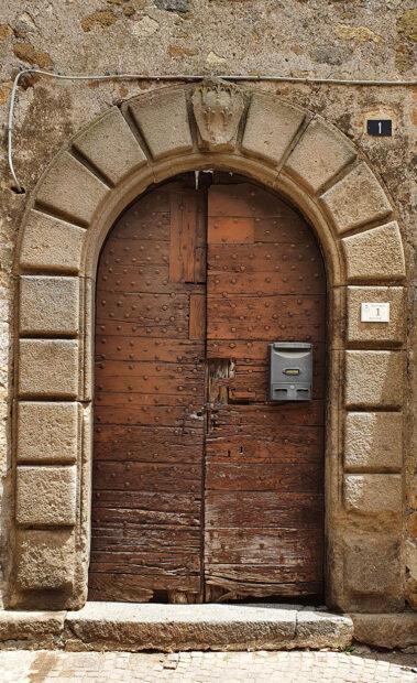 Carbognano, Castello di Giulia Farnese
