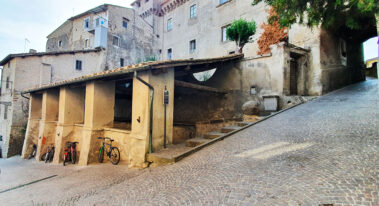Carbognano, Lavatoio del Castello. Esterno