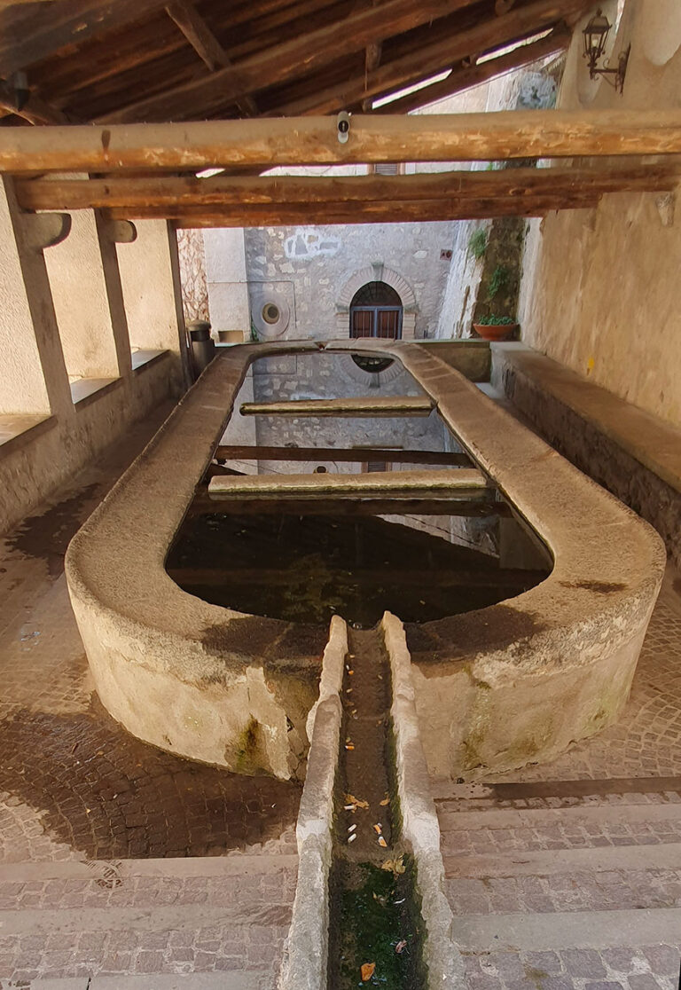 Carbognano, Lavatoio del Castello